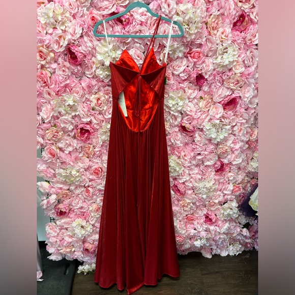 Cecilia Couture 2115 Hot Red Size 6 A Line Dress V Neck Tie Up Back NWT - Picture 4 of 7